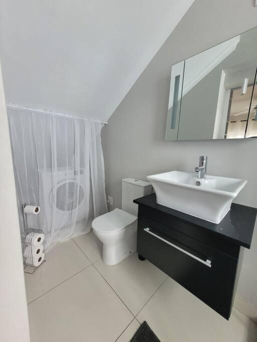 Downstairs @38 Apartment Port Elizabeth Exterior photo